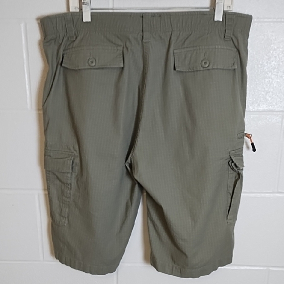 Khaki Green Outdoor Lifestyle Cargo Shorts Lightweight Stretch - Picture 2 of 12